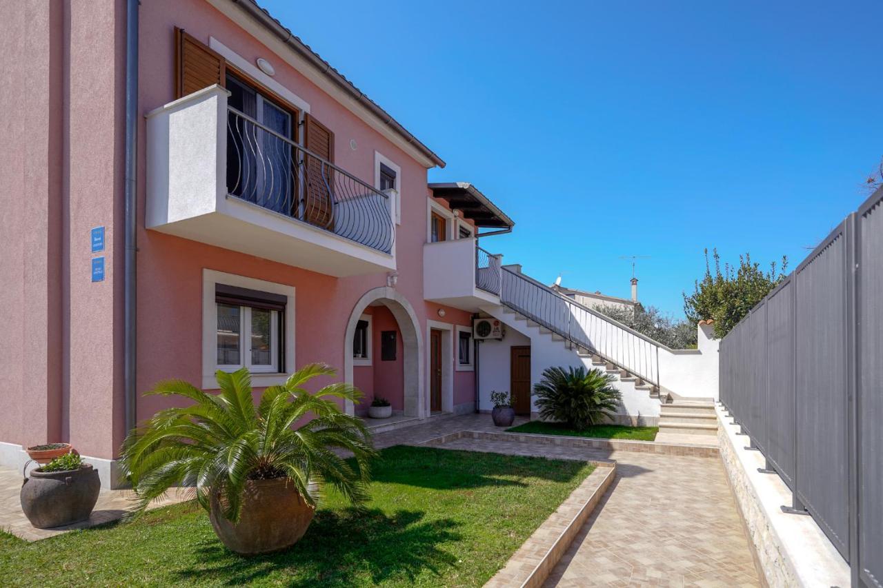 Apartments Palm View Rovinj Eksteriør billede